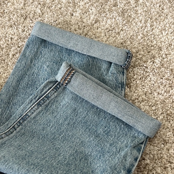 NWT New Look Tori Medium Washed Distressed Mom Jeans - Picture 2 of 8